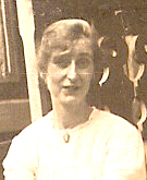 Photo of photos/Agnes May Hunter 1890-1933 portrait 1917_crop